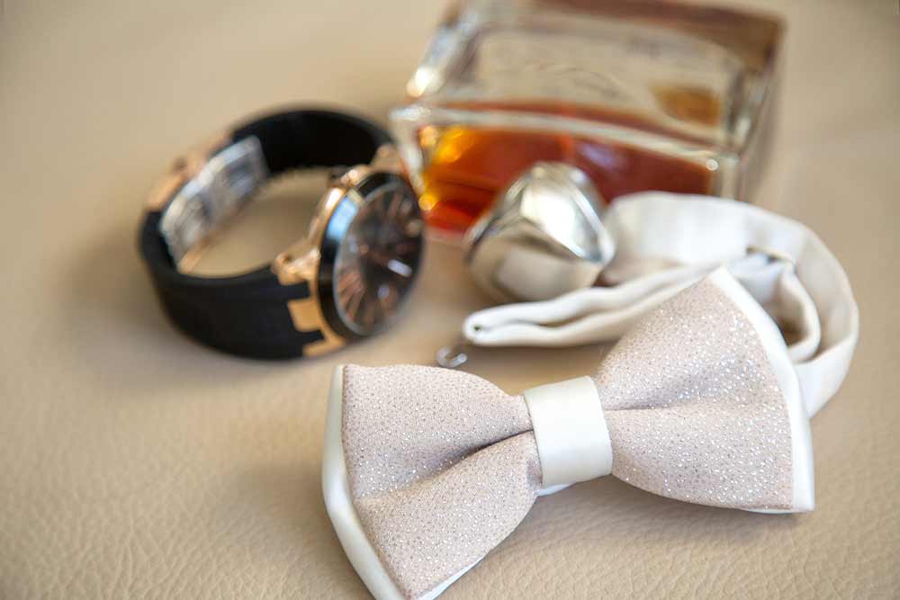 Les accessoires pour le costume du marié