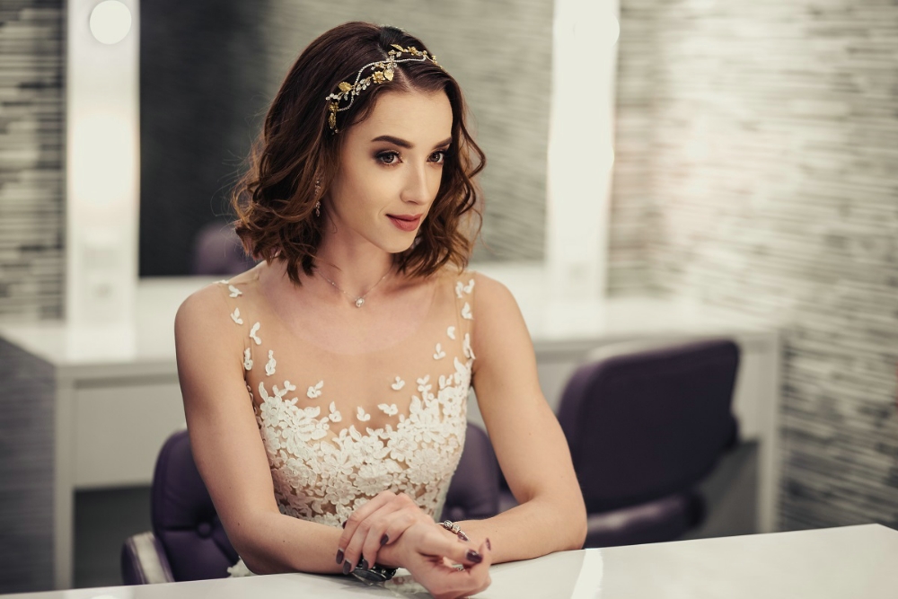 10 coiffures de mariée pour cheveux courts