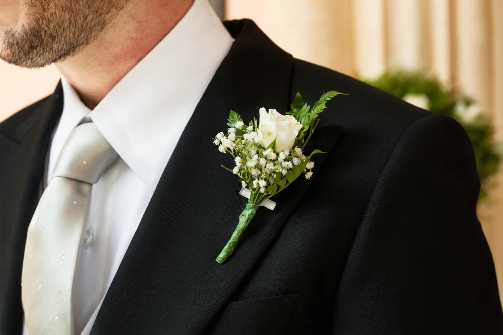 Quelques conseils pour la boutonnière du marié