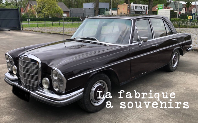 LA FABRIQUE A SOUVENIRS